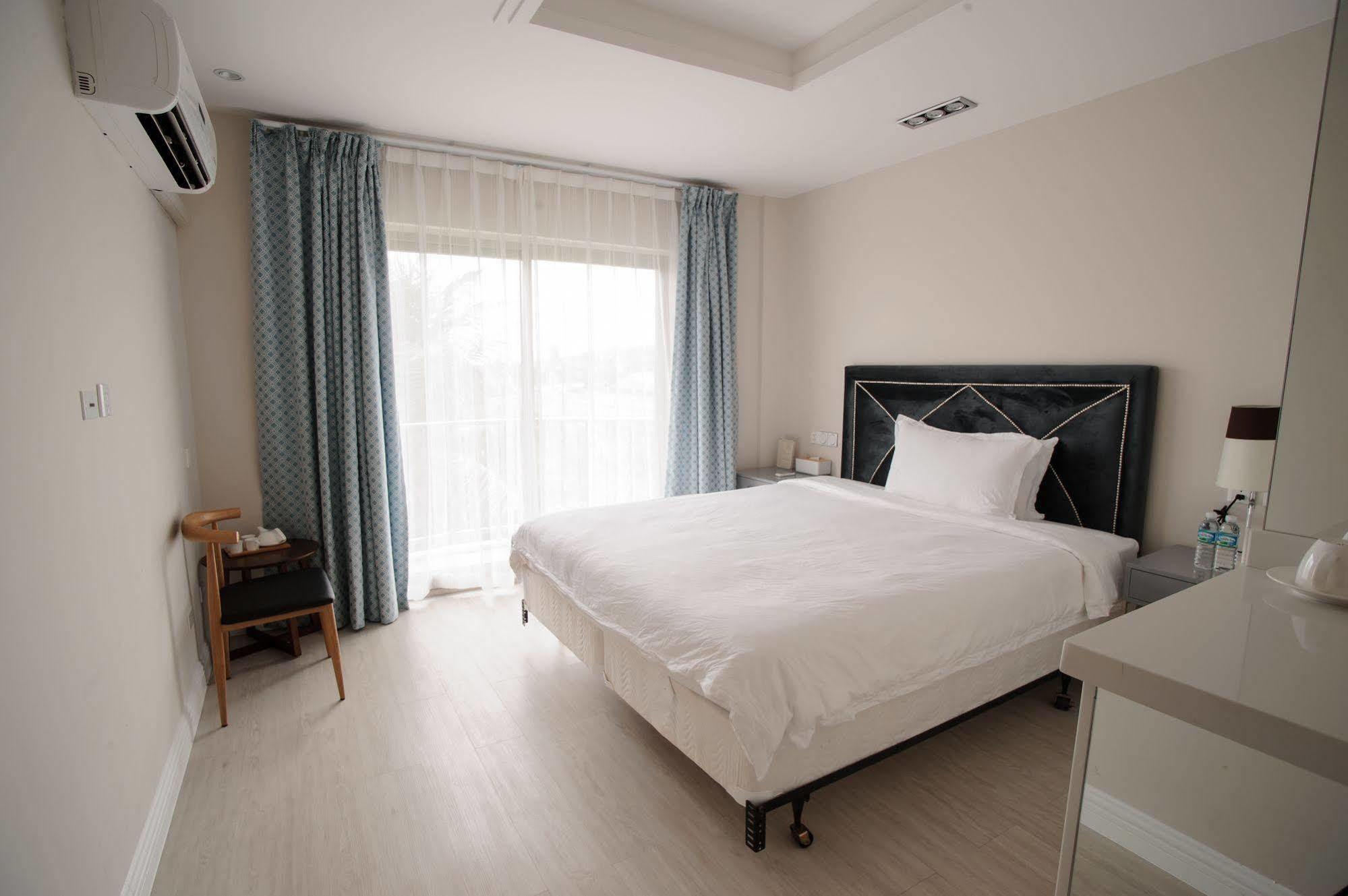 Paradise Hotel سايبان المظهر الخارجي الصورة
